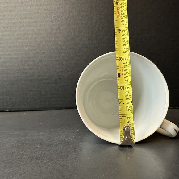 CROWN VICTORIA Lovelace 1 Footed Cup White w/Flowers & Urns White Background - Picture 8 of 10